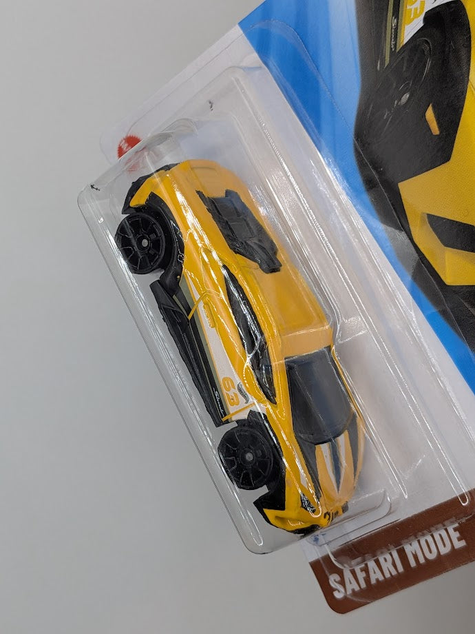 Lamborghini Huraćan Sterrato Long Card - Safari Mode - 1/5