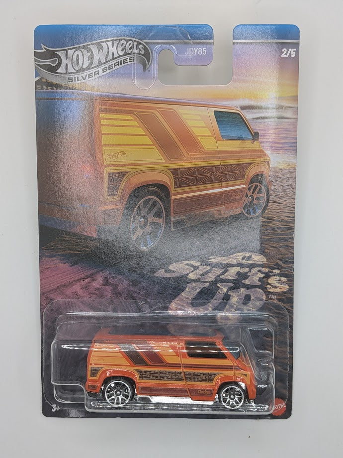 Custom '77 Dodge Van Hot Wheels - Surf's Up Silver Series - 2/5